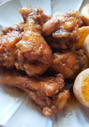 煮込むだけ♪手羽元とゆで卵の簡単甘辛煮♡-レシピのメイン写真