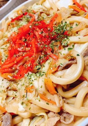 焼肉のタレでキマル〜焼き肉うどん〜-レシピのメイン写真