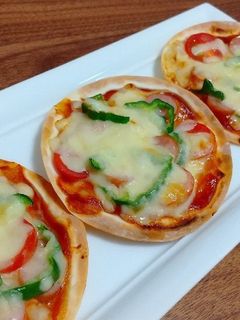 ギョウザの皮の簡単プチピザ-レシピのメイン写真
