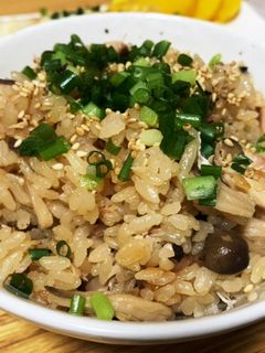鯖缶&しめじの炊き込みご飯-レシピのメイン写真