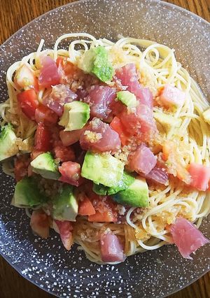 マグロとトマトとアボカドの冷製パスタ-レシピのメイン写真