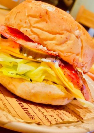 手作りソースとピクルスで欲張りバーガー♡-レシピのメイン写真