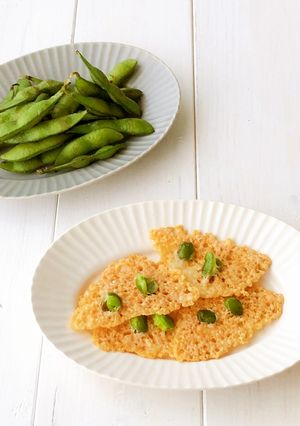 簡単♪枝豆とチーズのせんべい／おつまみ-レシピのメイン写真