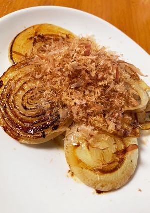 玉ねぎの焦がしマヨ醤油焼き-レシピのメイン写真