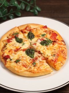 簡単!手作りピザ☆90分マルゲリータ-レシピのメイン写真