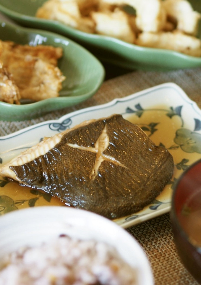 調味料3つで失敗なし！ヒラメの煮付け-レシピのメイン写真