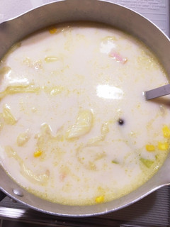 キャベツ、ベーコン、きのこのミルクスープ-レシピのメイン写真