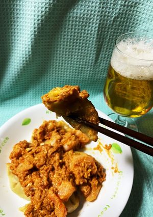 揚げ餃子とエビチリソース和え-レシピのメイン写真
