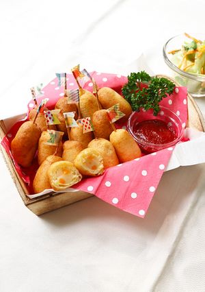 おやつにピッタリ！チーかまドッグ-レシピのメイン写真