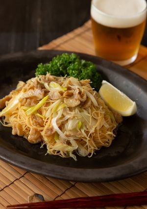 最強おつまみ！鶏皮の極みビーフン-レシピのメイン写真