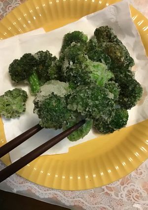 ニンニクまみれの↑↑揚げ揚げブロッコリー-レシピのメイン写真
