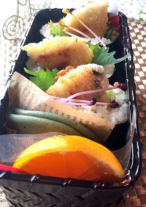 サーモンチーズカツおにぎらず弁当 詰め方-レシピのメイン写真