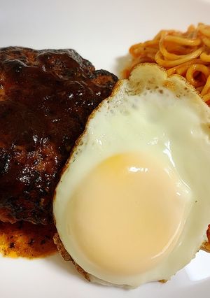 定番のハンバーグ-レシピのメイン写真