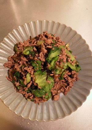 合挽き肉とレタスの塩昆布炒め-レシピのメイン写真