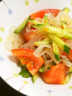 くずきりで中華サラダ♪トマトと胡瓜で♪-レシピのメイン写真