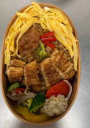 穴子丼、顔黒弁当-レシピのメイン写真