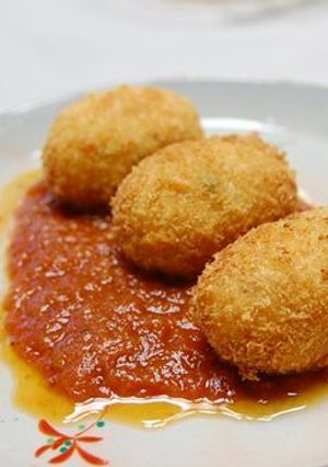 鶏のクリームコロッケ＊トマトソース-レシピのメイン写真