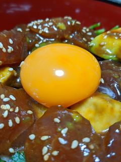 お肌が喜ぶ〜!マグロとアボカドのユッケ丼-レシピのメイン写真