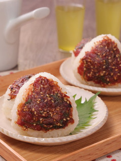 焼き梅おにぎり-レシピのメイン写真