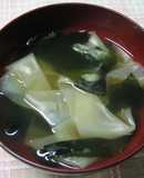 ｷﾞｮｰｻﾞの皮が余ったら、ｽｰﾌﾟ