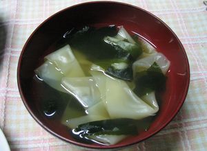 ｷﾞｮｰｻﾞの皮が余ったら、ｽｰﾌﾟ-レシピのメイン写真