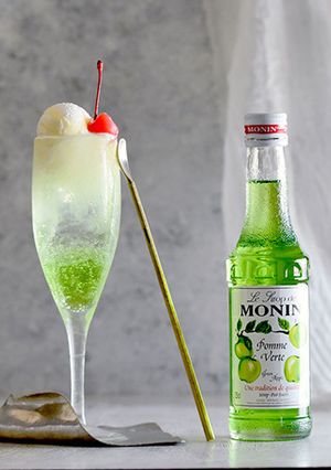 簡単おいしい☀夏の青りんごクリームソーダ-レシピのメイン写真