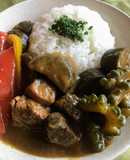 まぐろ血合い肉とゴーヤのカレー