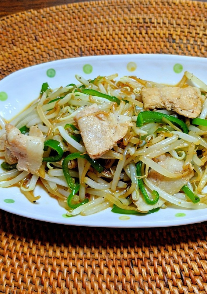 豚バラ肉ともやしの牡蠣だし醤油炒め-レシピのメイン写真