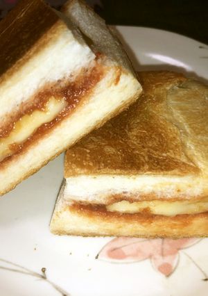 さばのナゲットをいれたホットサンド-レシピのメイン写真