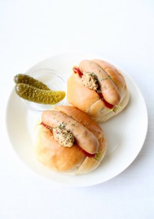 手軽に【ホットドッグ（カレー風味）】-レシピのメイン写真