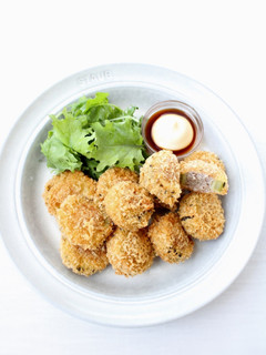 モリモリ食べちゃう【ゴーヤの肉詰めフライ-レシピのメイン写真
