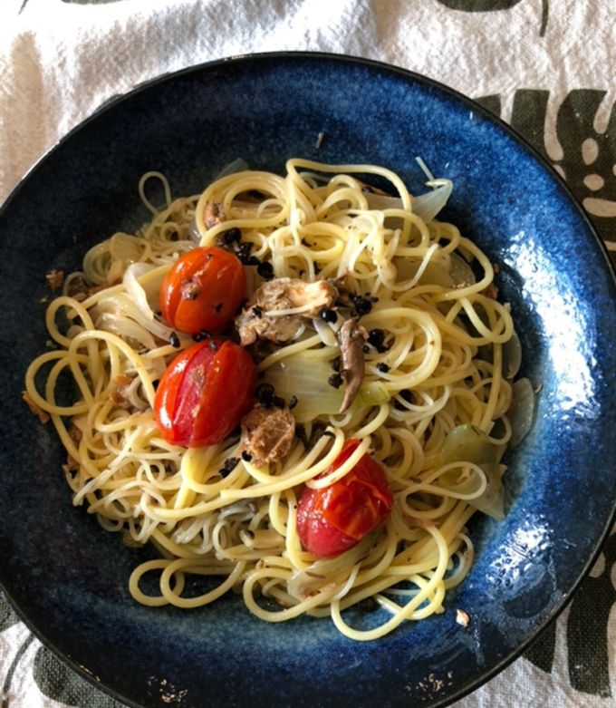 缶詰　パスタソース　インスタントコーヒー　ランチョンミートサバ缶 すぐ麺】レンジでお手軽！サバ缶ミートソース - YouTube