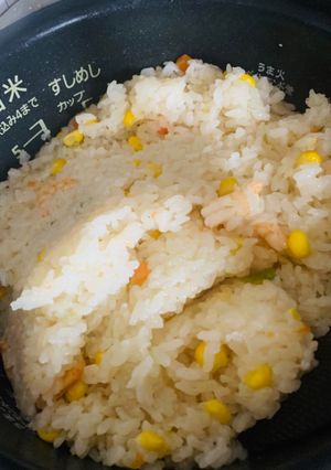 炊飯器で簡単エビピラフ-レシピのメイン写真
