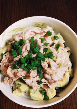 簡単☆冷しゃぶアボカド丼☆-レシピのメイン写真