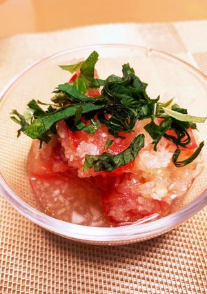 簡単★ひんやりトマトと玉ねぎのサラダ-レシピのメイン写真