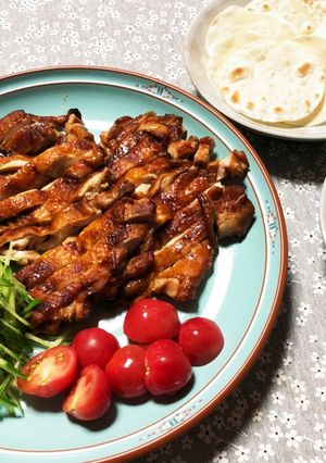 鶏もも肉と餃子の皮で北京ダック-レシピのメイン写真
