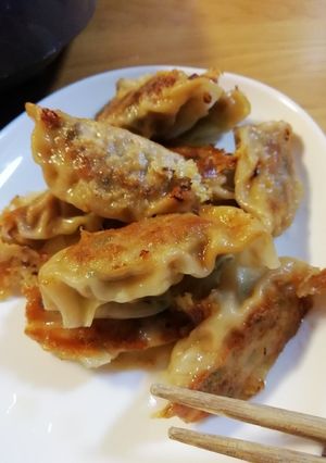 チャーシューの煮汁で、豆苗餃子-レシピのメイン写真