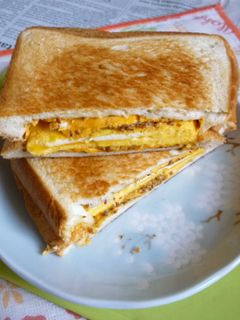 粒入りマスタード+卵焼きのホットサンド-レシピのメイン写真