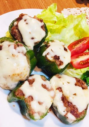 簡単ピーマンの肉詰め♪肉汁すごい〜！-レシピのメイン写真
