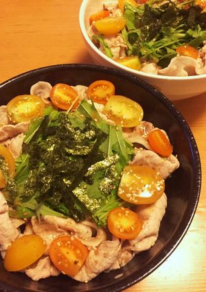 麺つゆとゴマだれで！冷しゃぶうどん-レシピのメイン写真