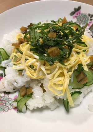 Wきゅうりでサッパリちらし寿司♡-レシピのメイン写真