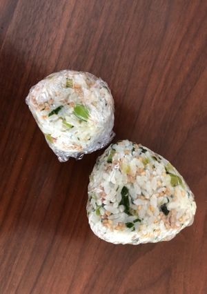 野菜嫌いな子に〜小松菜とひき肉の混ぜご飯-レシピのメイン写真