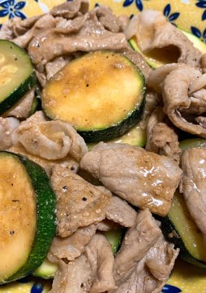 絶品☆豚肉とズッキーニのポン酢炒め-レシピのメイン写真