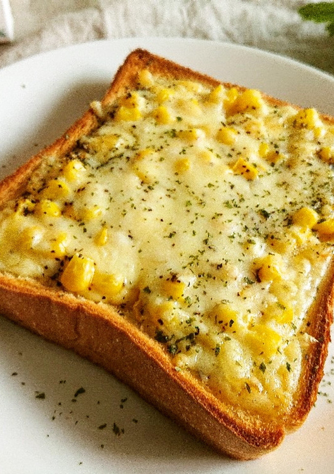 冷凍作り置き！簡単マヨコーンピザトースト-レシピのメイン写真