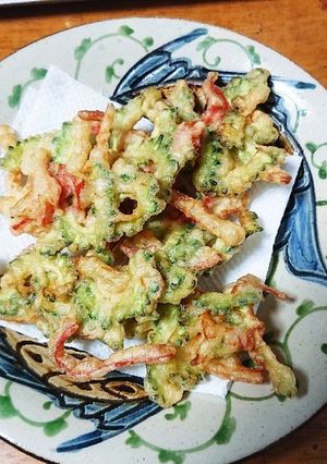簡単 ゴーヤとカニカマのかき揚げ-レシピのメイン写真
