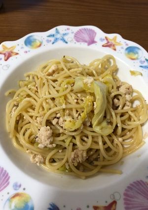 鶏ひき肉とキャベツのガーリックパスタ-レシピのメイン写真