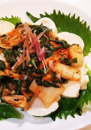 湯葉豆腐にモロヘイヤキムチのっけた-レシピのメイン写真