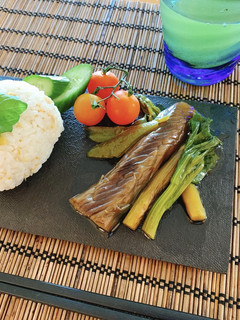 ささみと油揚げ生姜煮入りおにぎり-レシピのメイン写真