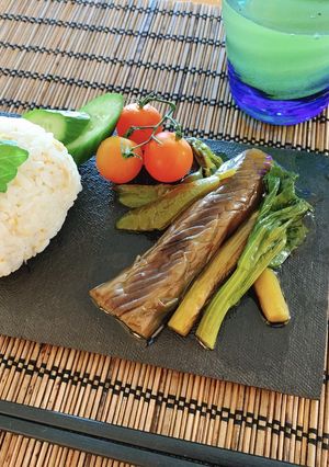 ささみと油揚げ生姜煮入りおにぎり-レシピのメイン写真