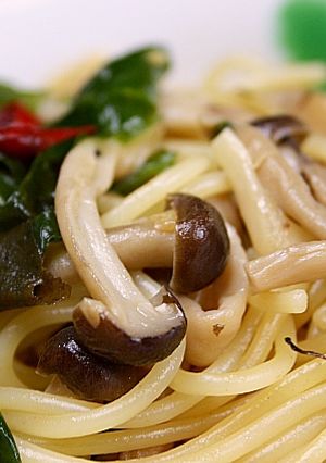 ワカメとしめじのパスタ-レシピのメイン写真